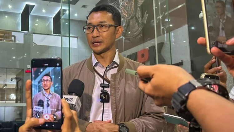 KPK Sita Uang Ratusan Miliar dalam 20 Koper Terkait OTT ATR/BPN