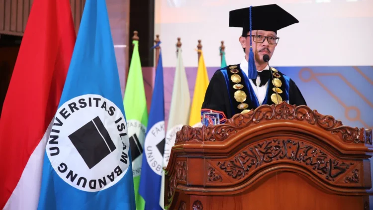 Unisba Sambut Mahasiswa Baru 2026/2027, Rektor Tekankan Semangat Faqih Fiddin