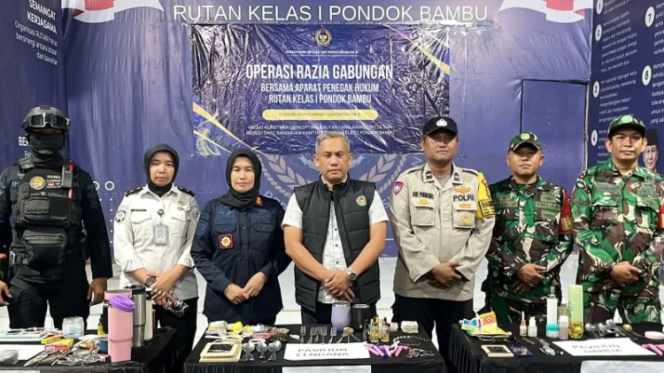 Razia Rutan Pondok Bambu, Petugas Sita Obat dan Sendok Besi