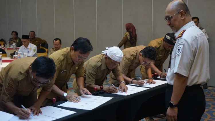 Membangun Perisai di Garis Depan Pedesaan