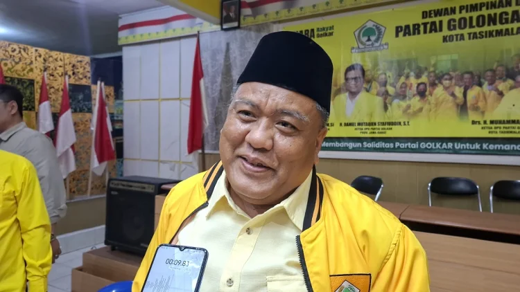 Nurul Awalin Serahkan Berkas Pendaftaran, Maju jadi Ketua DPD Golkar Kota Tasikmalaya