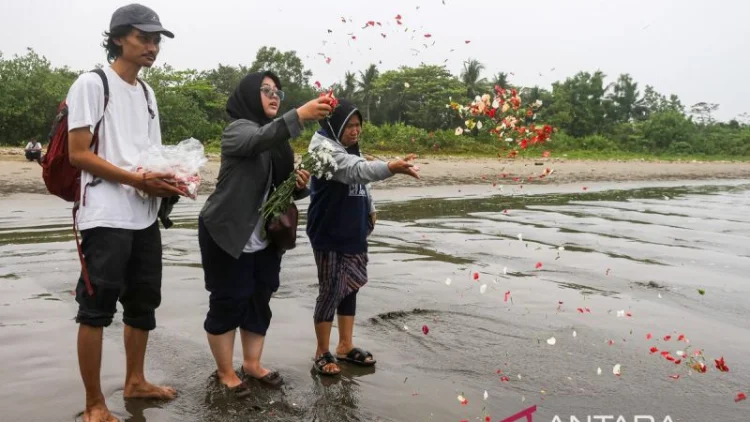 Hasan Nasbi Hormati Dedikasi Lima Jurnalis Hilang Saat Liput Erupsi Anak Krakatau