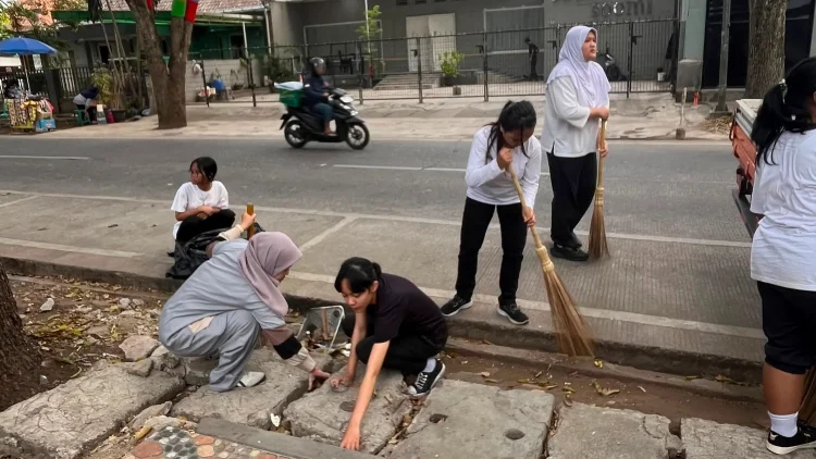 438 Ribu Pelajar Jabar Serentak Bersihkan Lingkungan dalam World Cleanup Day 2026