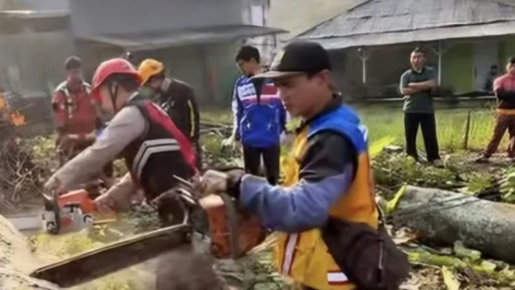 Hujan Deras Melanda Cianjur, BPBD Minta Warga Waspada Banjir dan Longsor