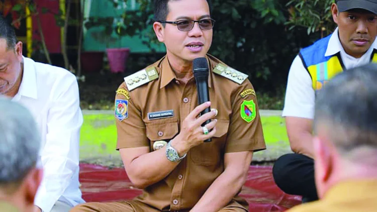 Menanti Status Penuh Waktu