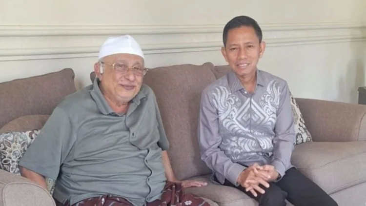 Merawat Rumah Sakit, Menyiapkan Para Dokter