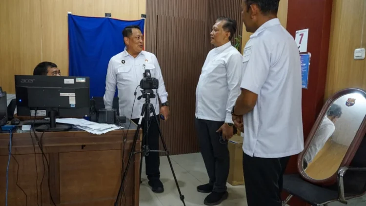Ganjar Minta Warga Kota Bogor Waspadai Penipuan Aktivasi IKD
