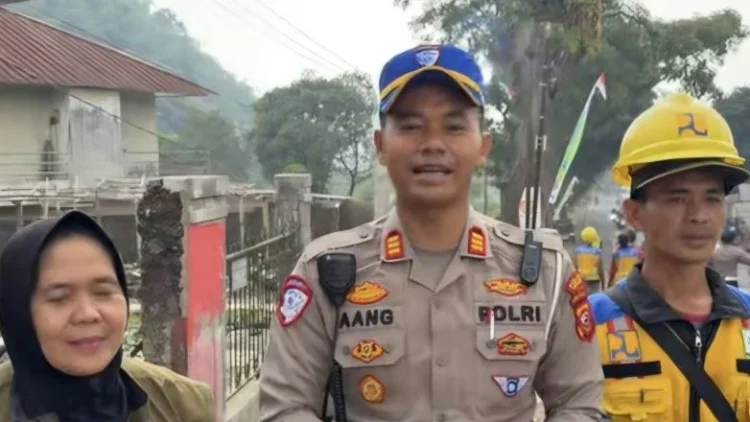 Polres Cianjur dan DLH Mitigasi Pohon Rawan Tumbang Jelang Musim Hujan