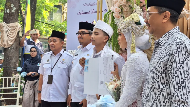 Wali Kota Bandung Dorong Pasangan Pilih Akad Nikah Sederhana di KUA