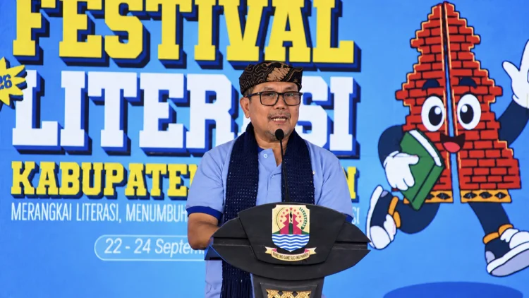 Bahagia di Ruang Baca