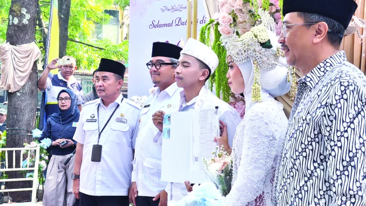 Menjemput Bahagia lewat Akad Sederhana