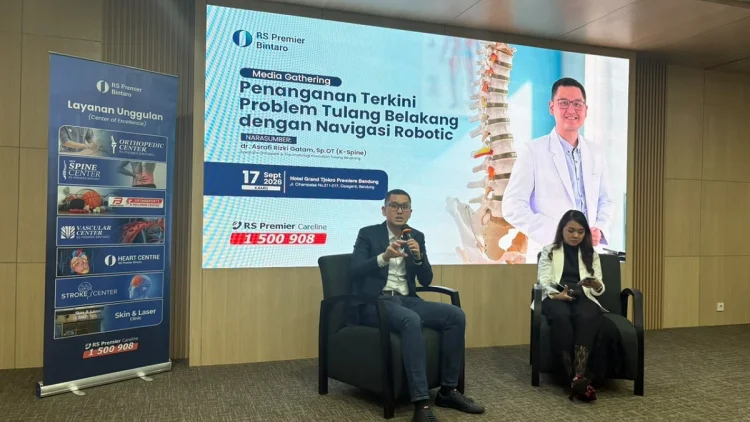 RS Premier Bintaro Hadirkan Teknologi Robotic Navigation untuk Bedah Tulang Belakang