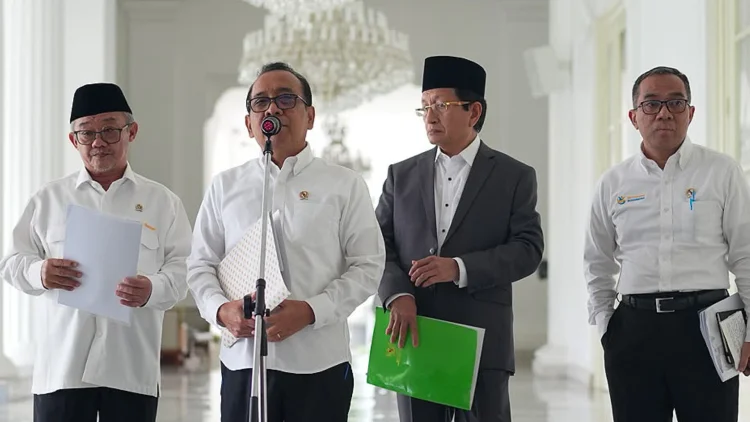 Mendiktisaintek Sebut Program Perguruan Tinggi Gratis akan Dilakukan Secara Bertahap