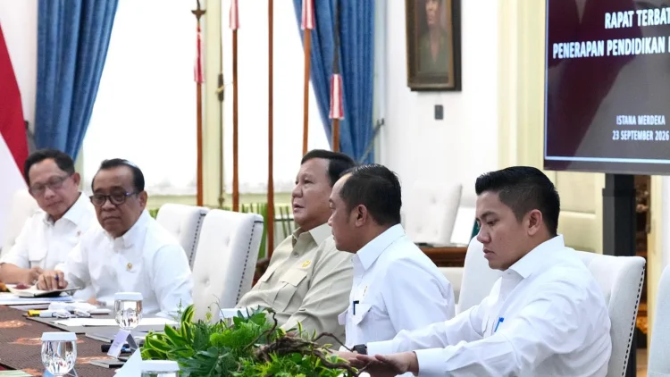 Teddy Sebut Prabowo Minta Percepat Program Pelaksanaan Pendidikan Gratis hingga PTN