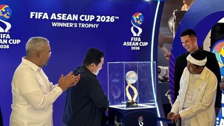 Trofi FIFA ASEAN Cup 2026 Dipamerkan di Bandung, Erick Thohir Soroti Dampak Ekonomi