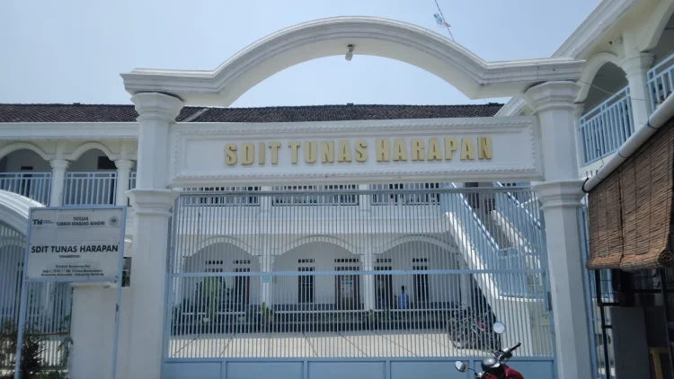 SDIT Tunas Harapan Hentikan Program MBG, Yayasan Soroti Menu dan Nilai Gizi