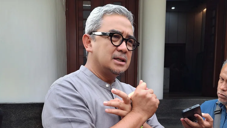Farhan Bantah Komunikasi dengan Erwin Bermasalah, Minta Dinas Fokus Kerja