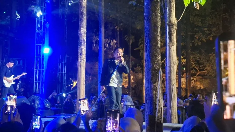 Ari Lasso Bikin Reuni Akbar SMAN 5 Tasikmalaya Makin Penuh Nostalgia