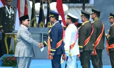 TNI Diminta Dekat dengan Rakyat oleh Presiden, Prabowo Ingatkan Sejarah Masa Lalu