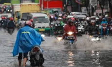 Hujan Turun Kota Bersiap