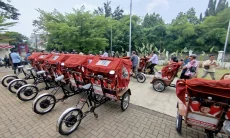 160 Becak Listrik Dibagikan ke Pengayuh Lansia Kota Bogor