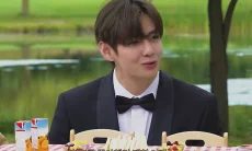 V BTS Mengaku Pernah Kencan Buta, Penggemar: Bikin Orang Terpesona Sejak Kecil