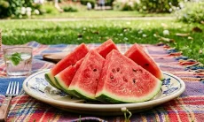 8 Manfaat Buah Semangka untuk Kesehatan, Bagus untuk Tulang dan Sendi