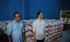Pemkab Salurkan Bantuan Beras untuk 558 Warga Terdampak Longsor Pasirlangu
