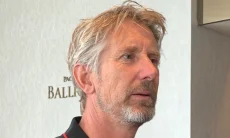 Edwin van der Sar Sebut Maarten Paes Harus Bersaing dengan Ter Stegen di Ajax