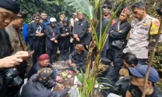 Dari Kaki Gunung Geulis, Warga Gambung Menjaga Mata Air Lewat Tradisi Hajat Huluwotan