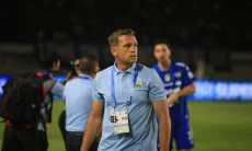 Igor Pasang Badan