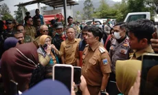 Asap Kebakaran TPA Pasirbajing, Pemkab Garut Turunkan Tim Medis untuk Periksa Warga