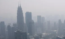 Malaysia Angkat Isu Kabut Asab Beracun dari Kebakaran Hutan Indonesia ke ASEAN