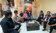 Nelangsa di Balik Jendela Lantai 33 PIK 2
