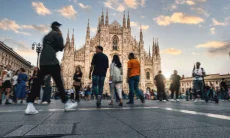 Kerusuhan Milan, Ribuan Pemuda Jarah Toko di Kawasan Piazza del Duomo