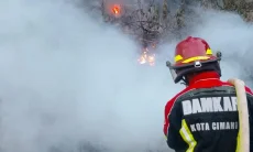Kebakaran Sampah di Margaluyu Cimahi Meluas hingga 400 Meter Persegi