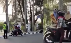 Viral Diduga Ogah Ditilang Polisi, Emak-Emak Ini Mendadak Bertingkah Seolah Kesurupan