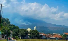 Karhutla Gunung Ciremai Belum Padam, Lebih dari 900 Personel Gabungan Dikerahkan