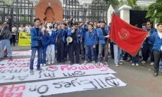 Mahasiswa STHB Geruduk DPRD Jabar, Tuntut Perubahan