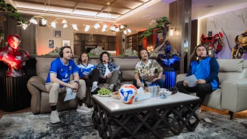 Umuh Muchtar Girang Jadi Komentator, Selebrasi Persib Menang 3-1 Jadi Sorotan