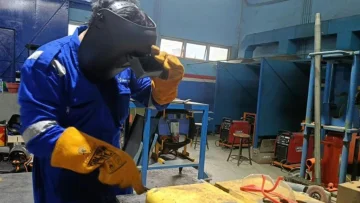 Kemnaker Latih Pekerja Terdampak PHK