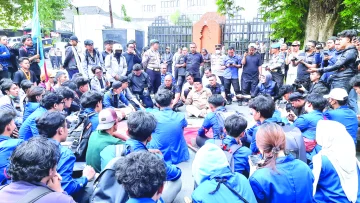 Dari Aksi Menagih Solusi