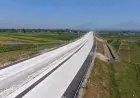 Sikap Kami: Madu dan Racun Infrastruktur