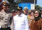 Didatangi Budi Karya, Ade Yasin Sodorkan Kajian Puncak 2
