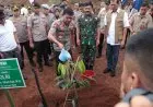 Kapolri Luncurkan Program Penanaman Pohon Cegah Banjir-Longsor