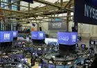Wall Street Dibuka Sedikit Lebih Tinggi Saat Masuk Tahun 2021