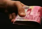 Dapat Pekerjaan dengan Cara Menyuap, Halalkah Gajinya Kelak?