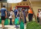 Wartawan Tasikmalaya Bagikan Bantuan untuk Warga Terpapar Covid-19
