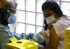 Foto: Vaksinasi Covid-19 SDM Kesehatan Dosis Kedua
