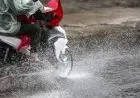 Tips Berkendara Sepeda Motor Aman di Musim Hujan